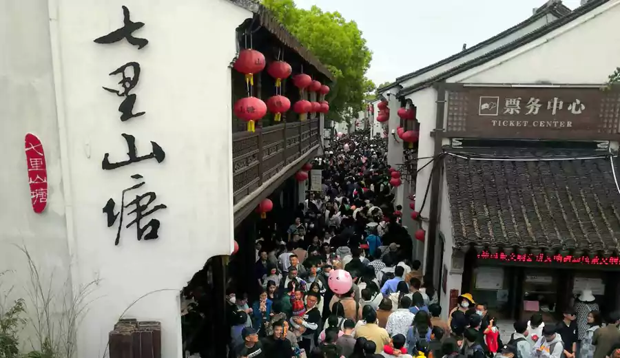 五一旅行人山人海，極易發生飯店到店無房