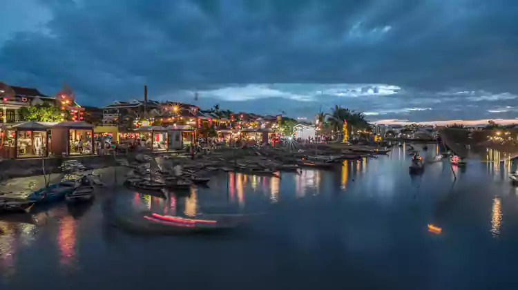 会安海滩夜景