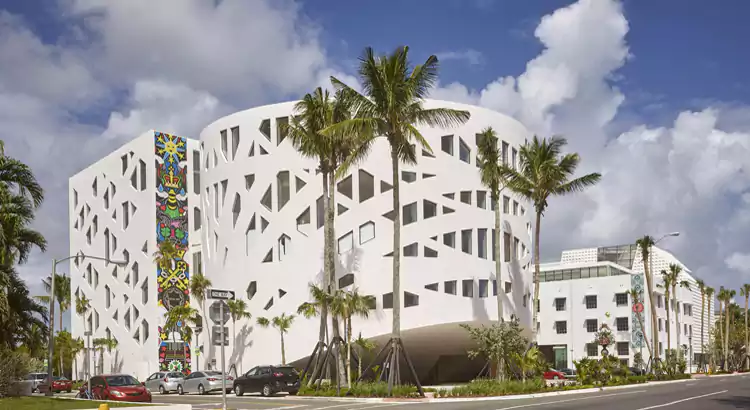 法纳酒店 迈阿密海滩，Faena Hotel Miami Beach
