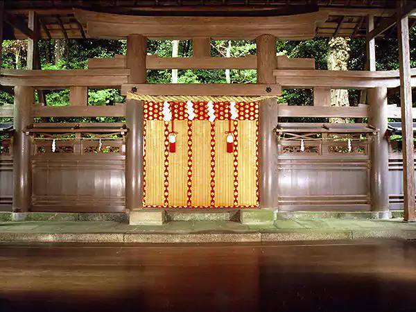 奈良大神神社 —— 三鸟居并立