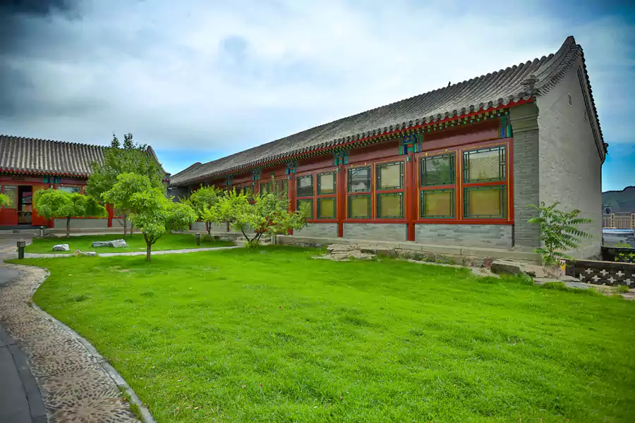 山體房自帶花園景致,推開門就是茵茵綠草 山體房自帶花園景致,推開門就是茵茵綠草