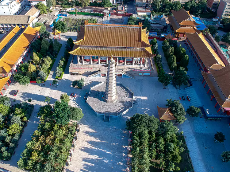 鳩摩羅什寺