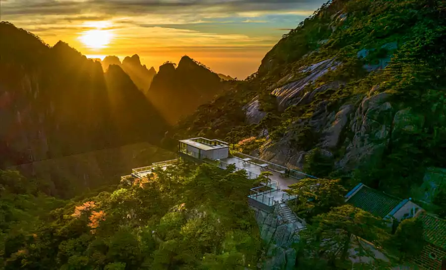 安徽黃山獅林崖舍