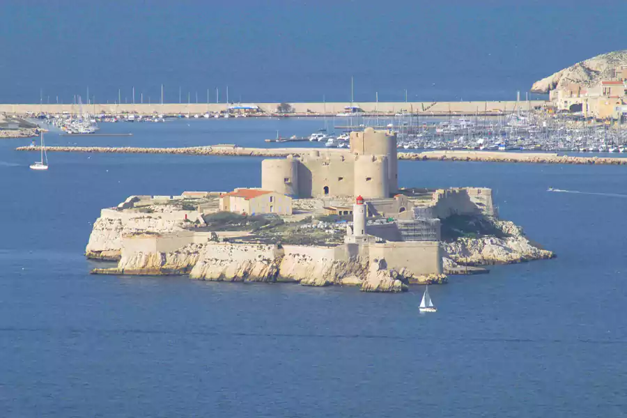 伊夫島 伊夫島