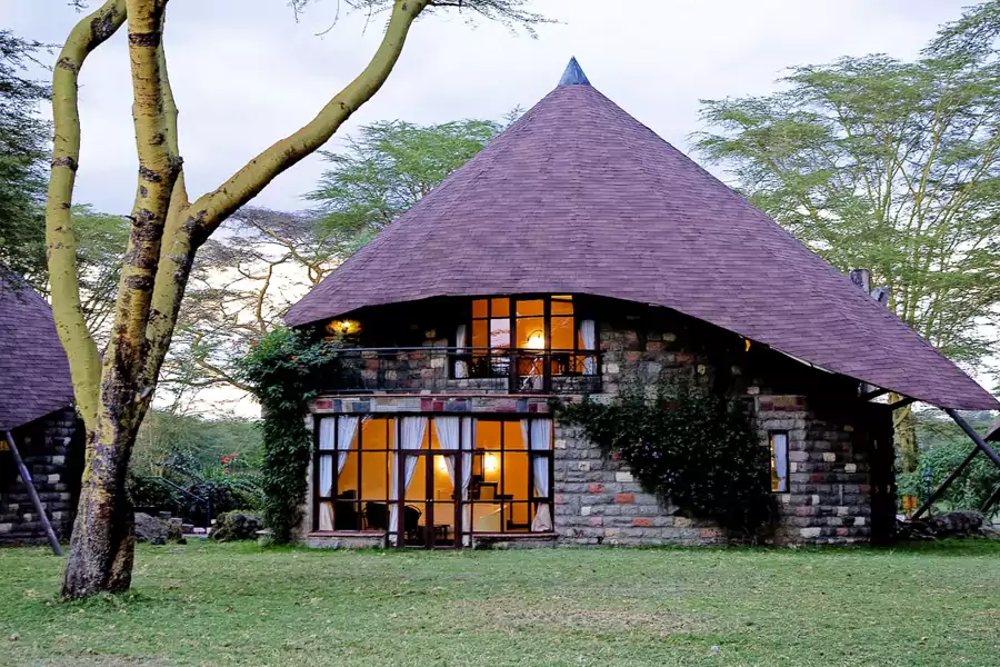Lake Naivasha Sopa 度假村客房是可爱的 “蘑菇屋” 造型 Lake Naivasha Sopa 度假村客房是可爱的 “蘑菇屋” 造型