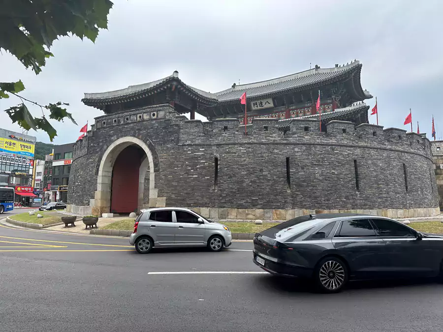 八达门