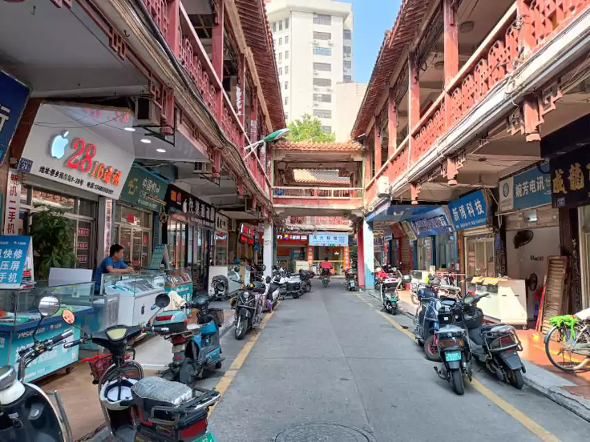 Quanzhou Qiaoxiang Shangpin Jie