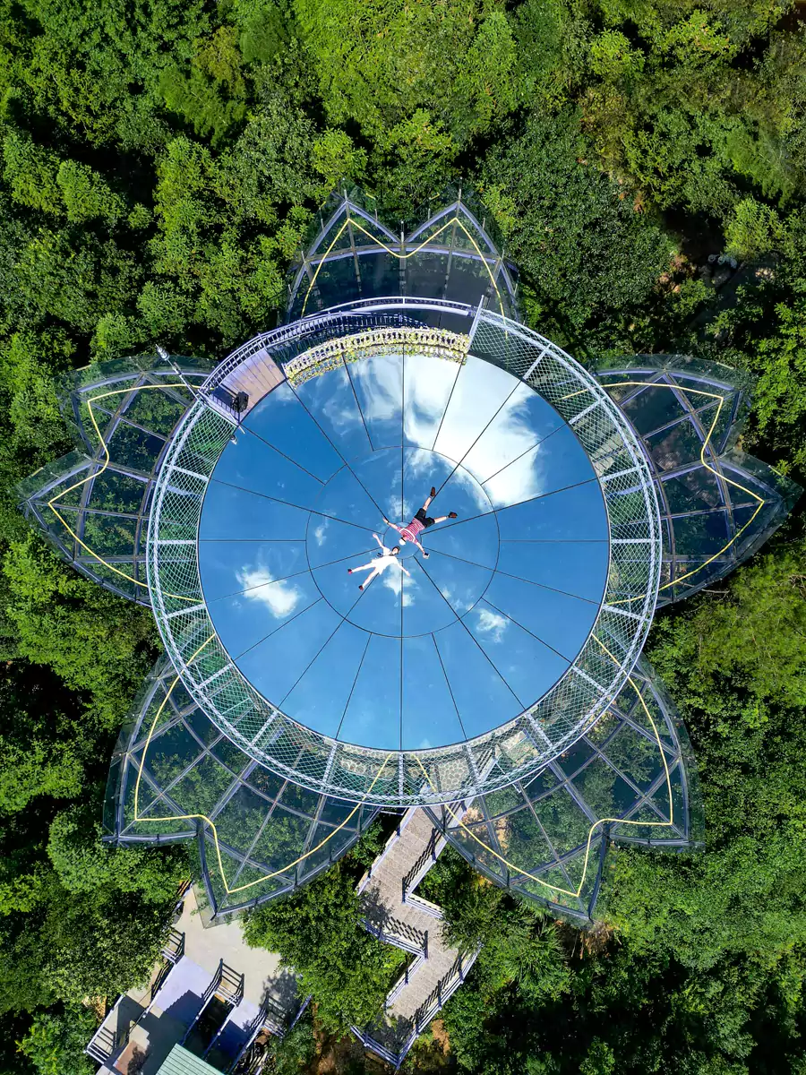 天空之镜