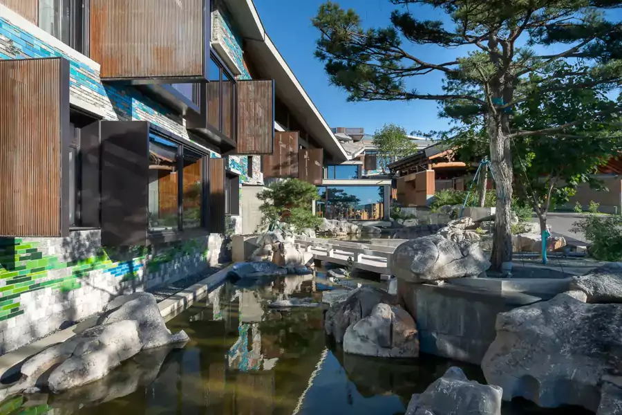山庄的建筑布局还藏着移步换景的巧思 山庄的建筑布局还藏着移步换景的巧思