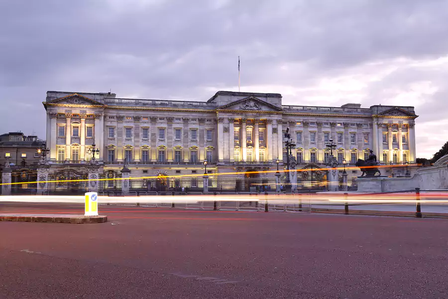 白金汉宫(Buckingham Palace) 白金汉宫(Buckingham Palace)
