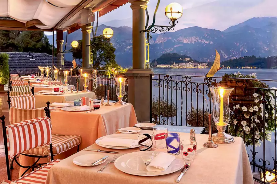 清晨可以去全景餐厅 La Terrazza 吃早餐
