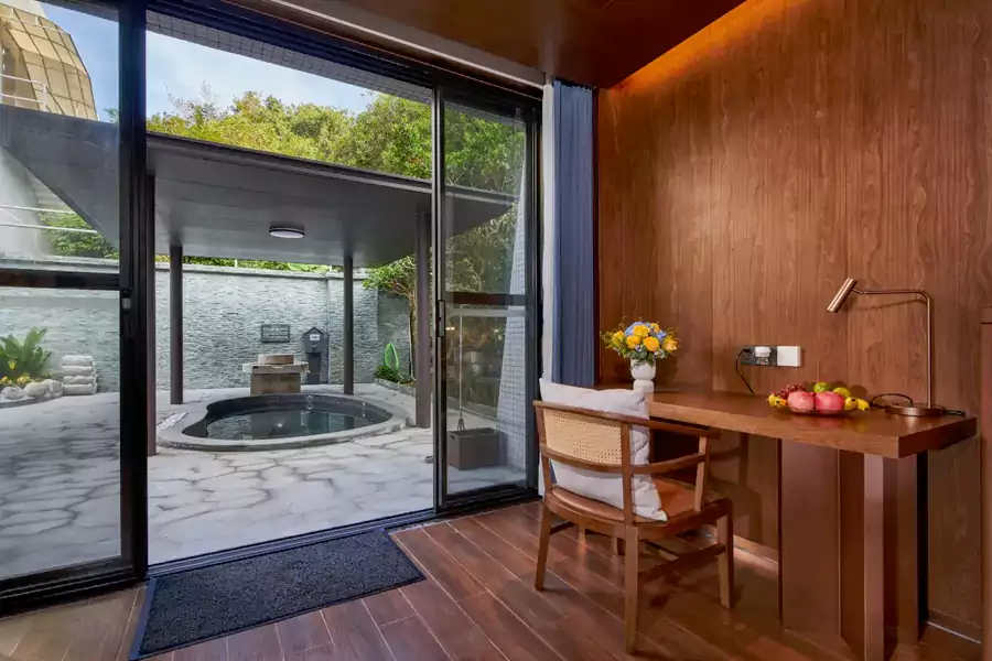 六七十平的親子套房，自帶私湯泡池