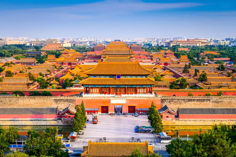 看红墙黄瓦与法式建筑隔空对话