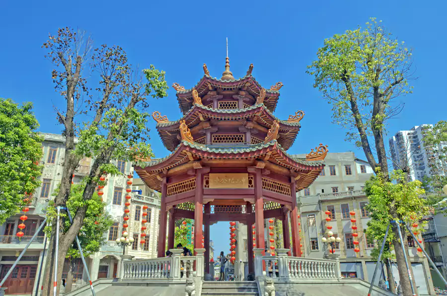 红色中山纪念亭 红色中山纪念亭