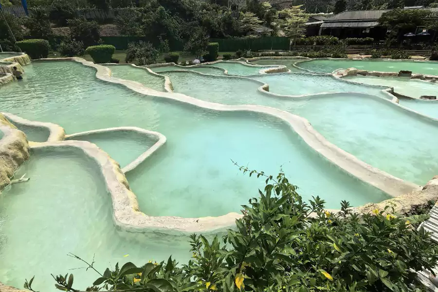 十万大山布透温泉 十万大山布透温泉
