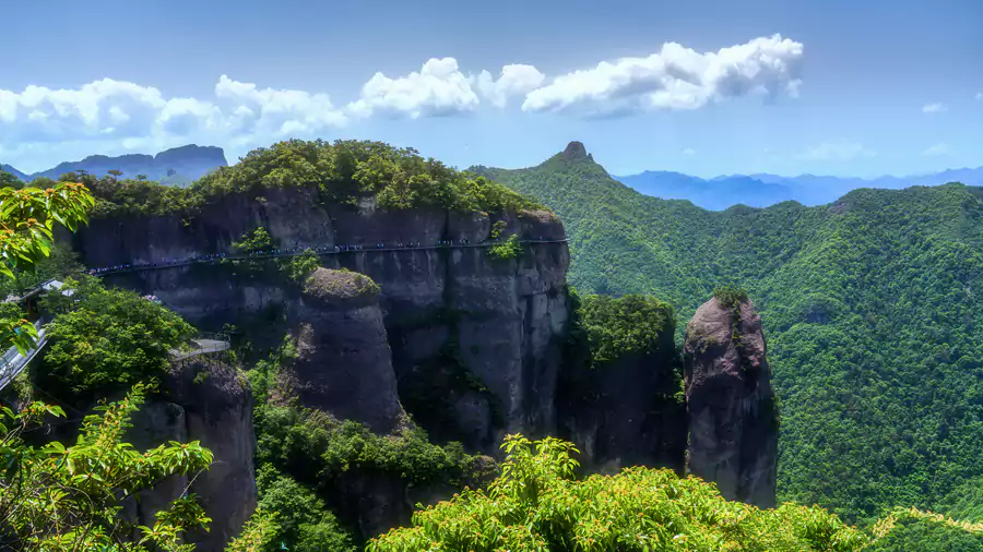 天姥山 天姥山
