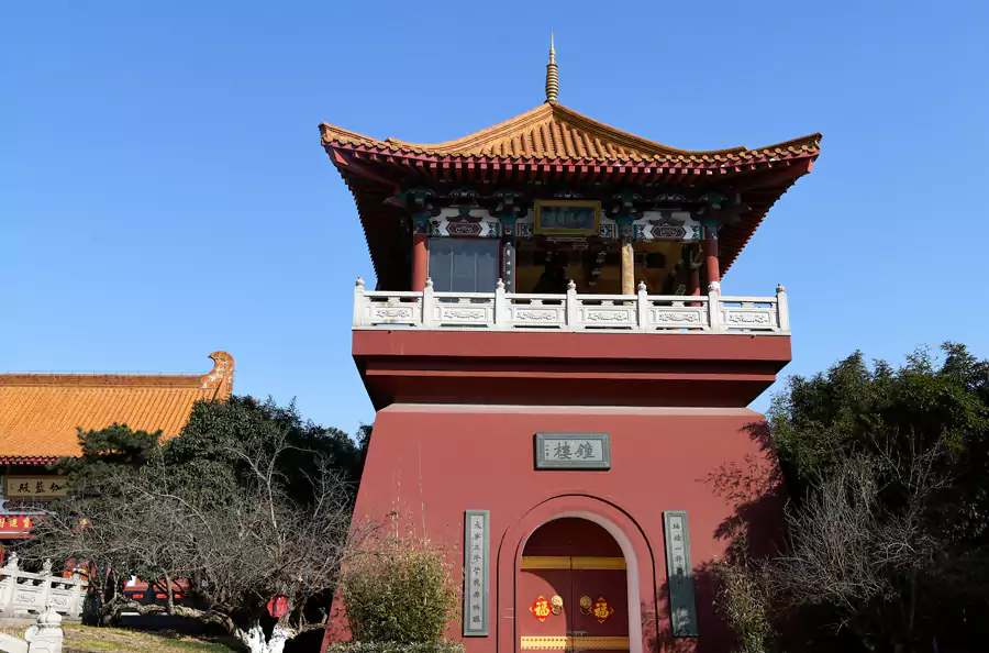 走进寺庙,让人瞬间心生平和 走进寺庙,让人瞬间心生平和