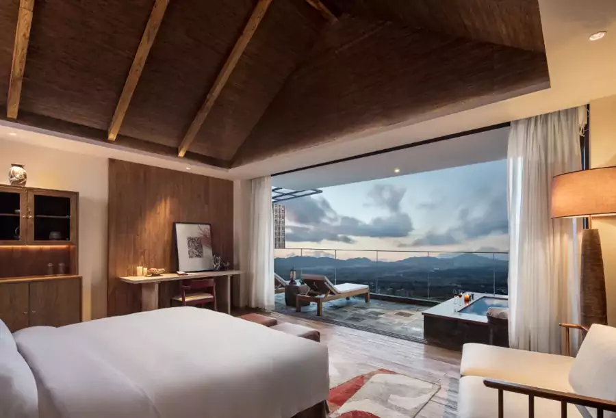 20 間客房均以火山石與實木搭建 20 間客房均以火山石與實木搭建