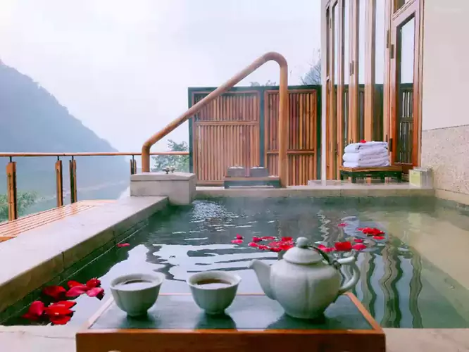 房间内的私汤更是点睛之笔 房间内的私汤更是点睛之笔