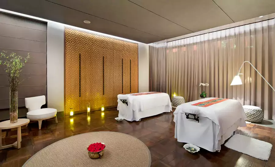 直奔屢獲殊榮的 Auriga 水療中心