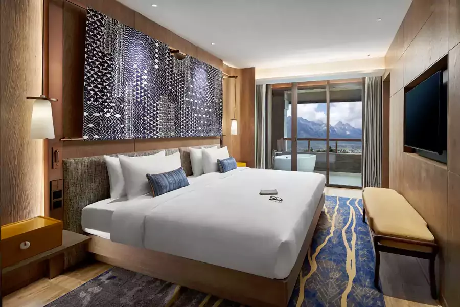 超大观景窗直面雪山 超大观景窗直面雪山