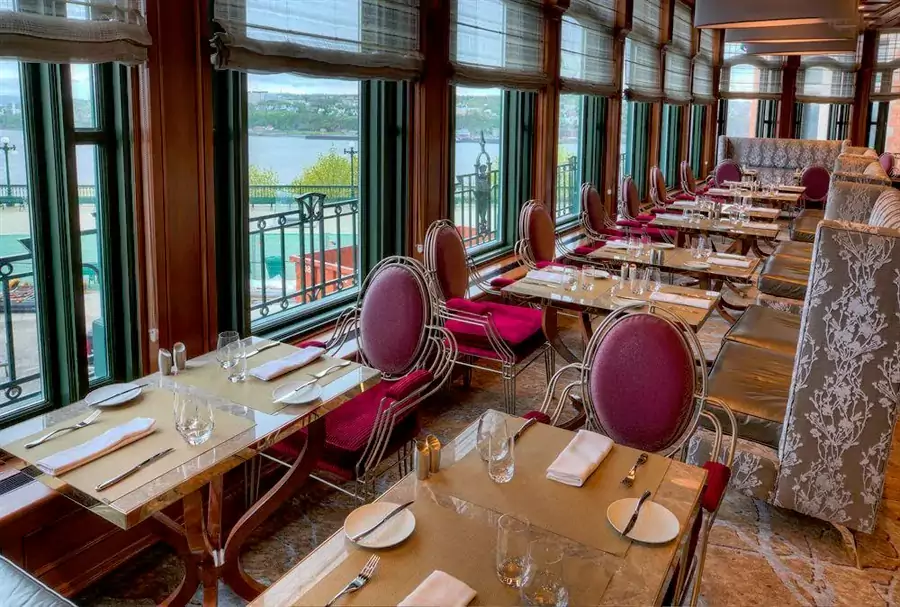 四座提供本地風味與法式料理的餐廳