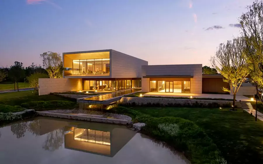 酒店的設施足以覆蓋全年齡段需求