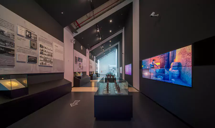 館內以宿遷特有的矽砂礦藏和玻璃工業為核心 館內以宿遷特有的矽砂礦藏和玻璃工業為核心