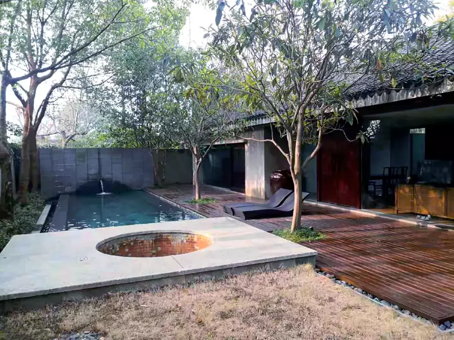 每一棟別墅都是一戶一湯的配置 每一棟別墅都是一戶一湯的配置