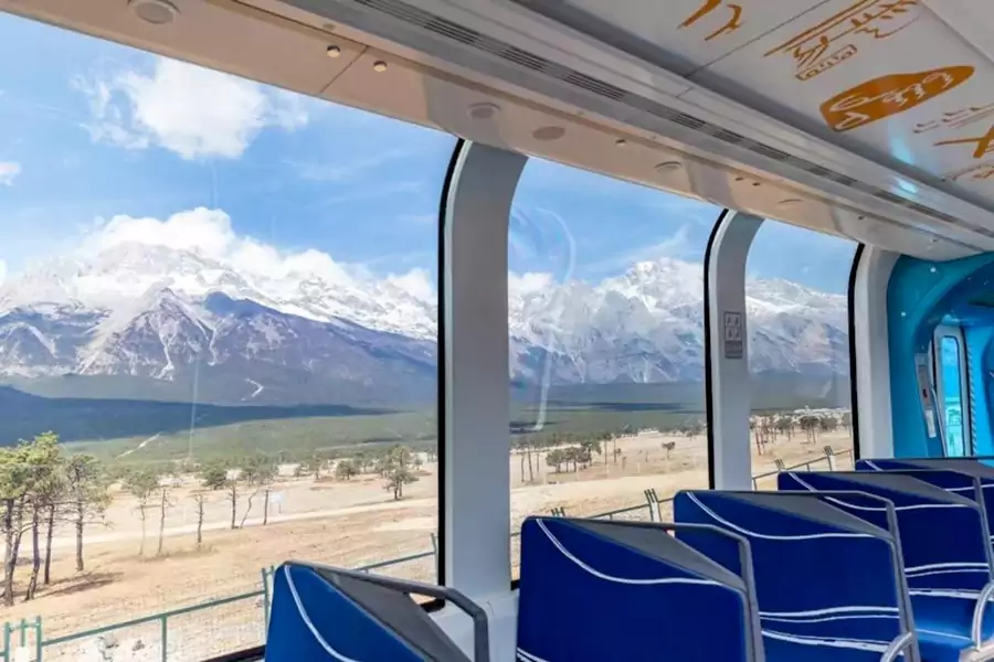 Lijiang Snow Mountain Sightseeing Train 2