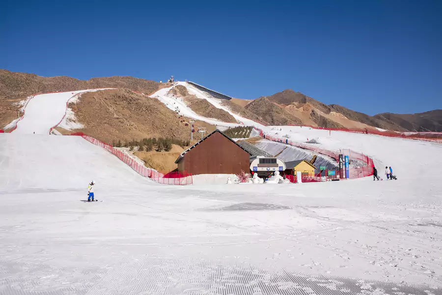 马鬃山滑雪场 马鬃山滑雪场