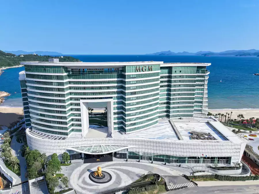 深圳小梅沙美高梅酒店标志性的 S 型建筑群