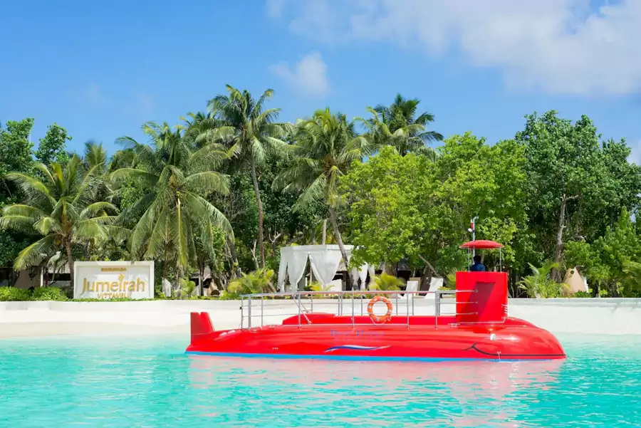 半潜艇探秘是绝佳选择 半潜艇探秘是绝佳选择