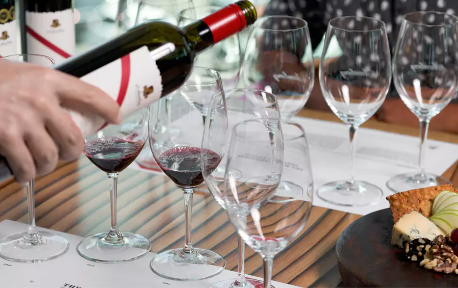 亲手调配葡萄酒 亲手调配葡萄酒