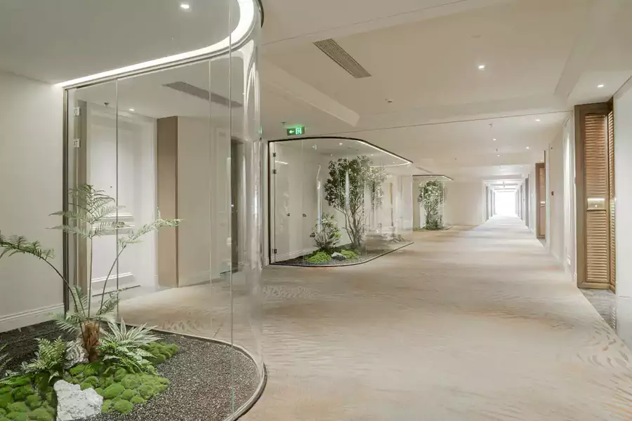 家长可以解放双手，安心泡温泉、品美食