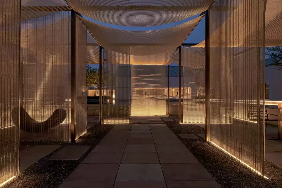 在白墙光影间感受建筑美学 在白墙光影间感受建筑美学