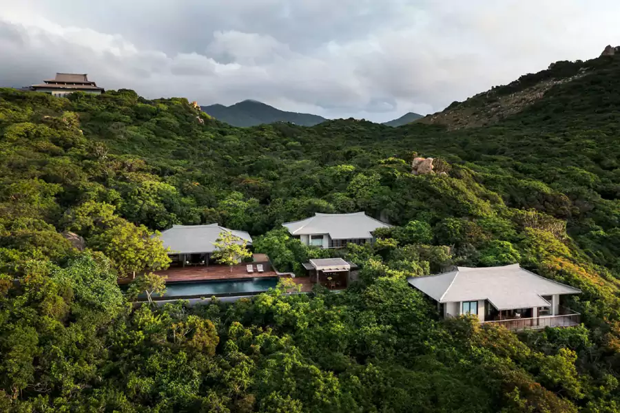 31 间庭阁房与 5 座别墅自然生长于山林之间 31 间庭阁房与 5 座别墅自然生长于山林之间