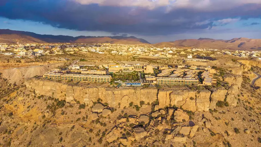 住进悬崖上的安纳塔拉 住进悬崖上的安纳塔拉