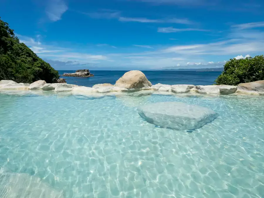 一邊泡湯，一邊眺望無邊的太平洋