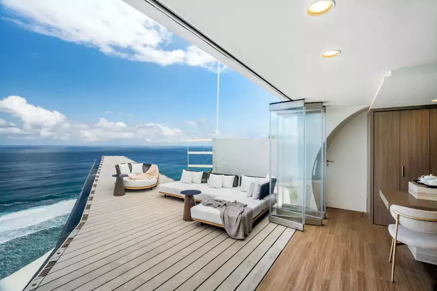 机翼被巧妙改造成空中观景露台 机翼被巧妙改造成空中观景露台