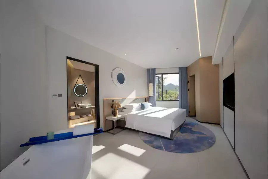 怀山阁的客房主打实用与观景兼具