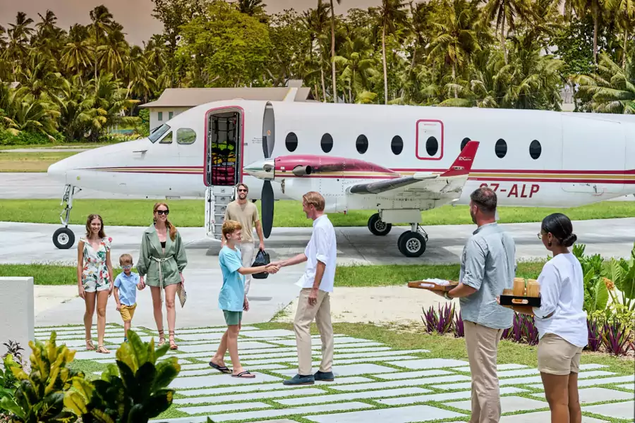 專屬私人小飛機 40 分鐘直達 專屬私人小飛機 40 分鐘直達